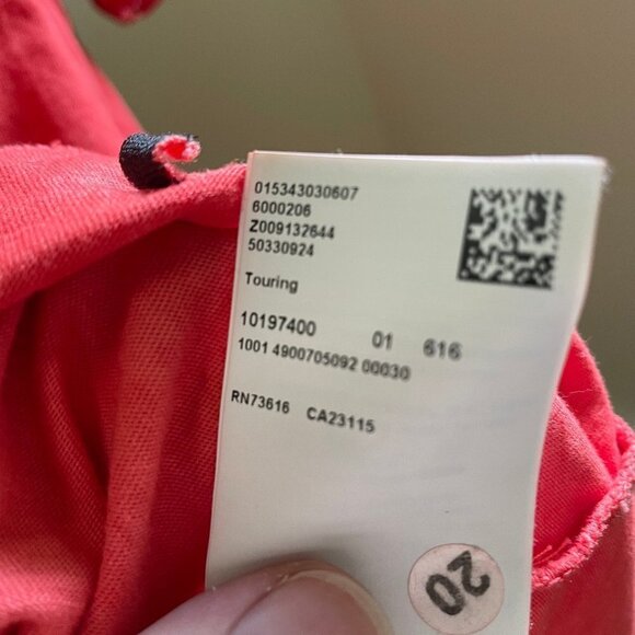 HUGO Boss Red T-Shirt - Men XL - Picture 8 of 9